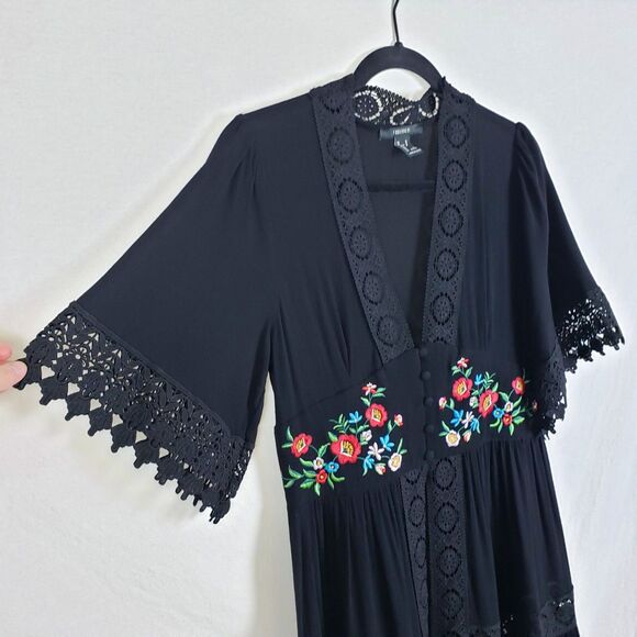 Boho Floral Embroidery Duster Kimono Womens M Black Buttoned Waist Peasant Lace - Picture 4 of 10
